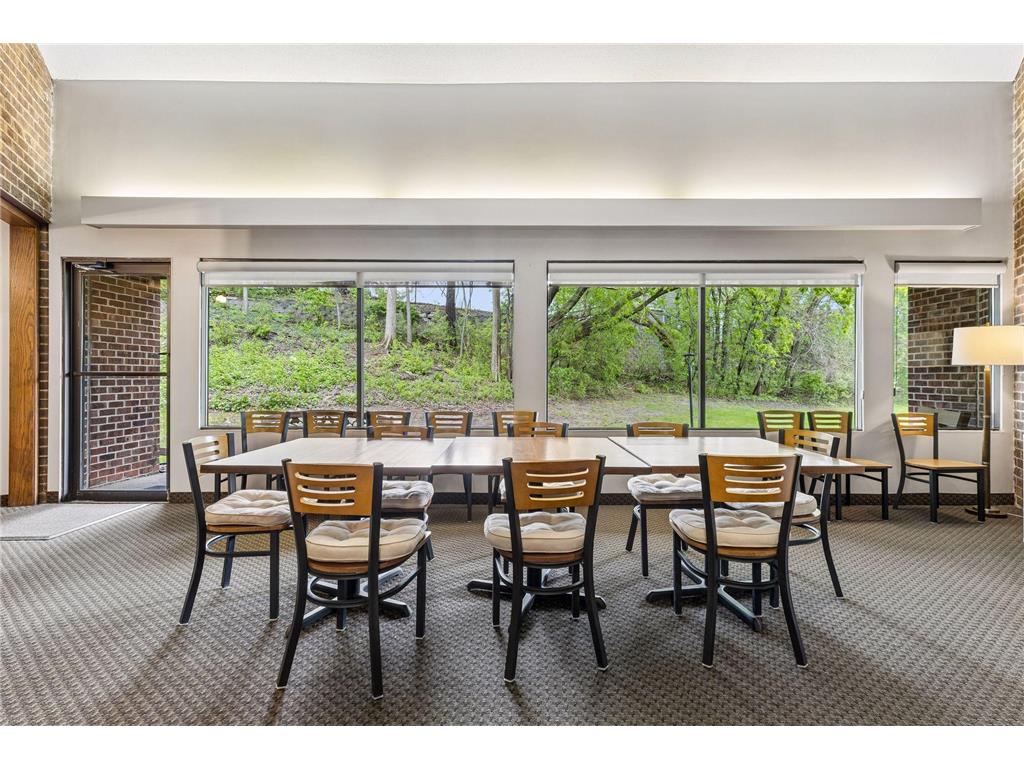7401 W 101st Street #320 Bloomington MN 55438 7072404 image22