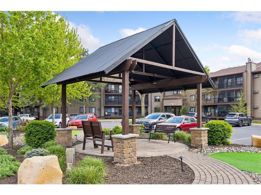 7401 W 101st Street #320 Bloomington MN 55438 7072404 image24