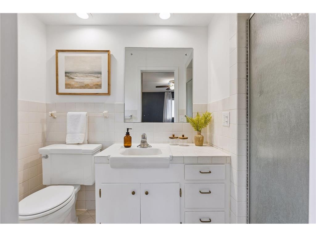 7401 W Shore Drive Edina MN 55435 7069415 image34