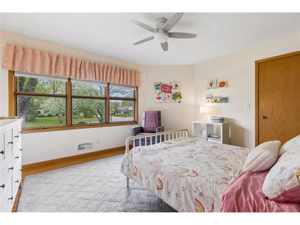 7401 W Shore Drive Edina MN 55435 7069415 image37