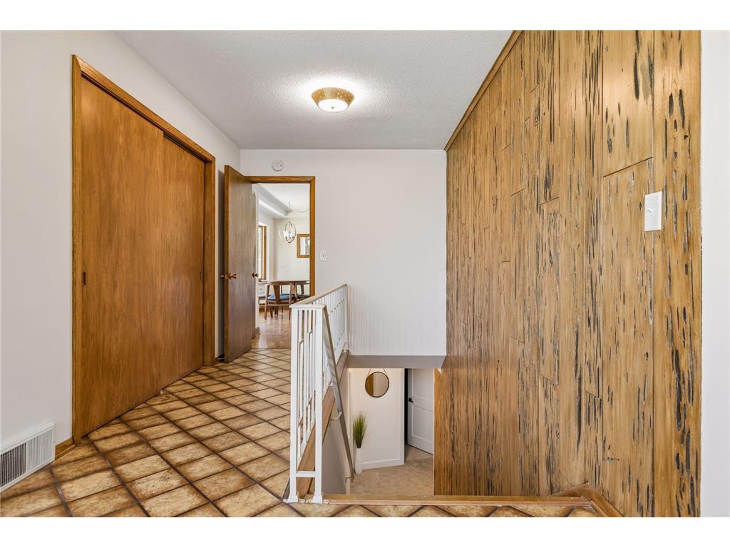 7401 W Shore Drive Edina MN 55435 7069415 image42