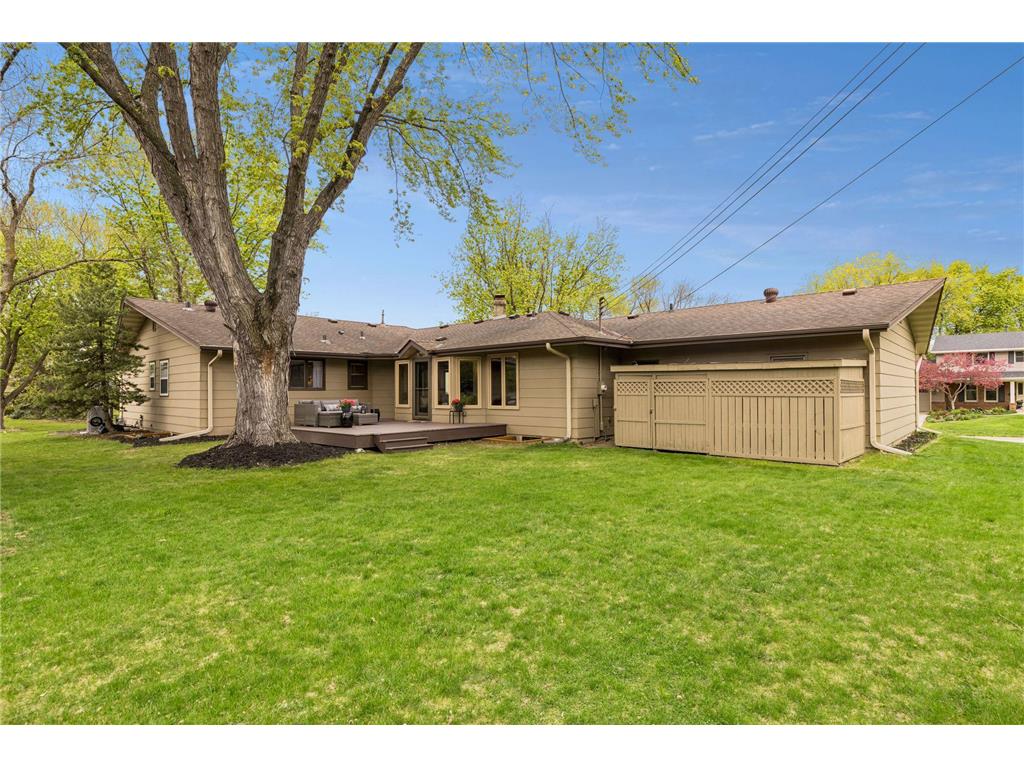 7401 W Shore Drive Edina MN 55435 7069415 image56