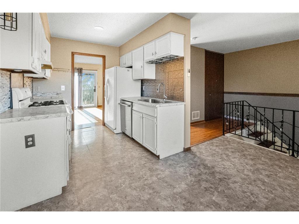 7403 142nd Street Court Apple Valley MN 55124 6820907 image10