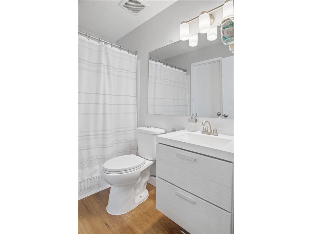 7404 Landau Drive Bloomington MN 55438 7052031 image10