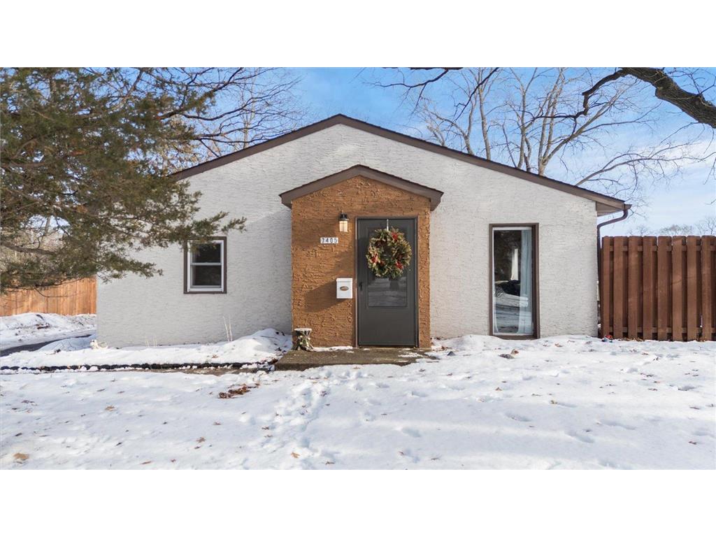 7405 Knollwood Drive Mounds View MN 55112 7006770 image1