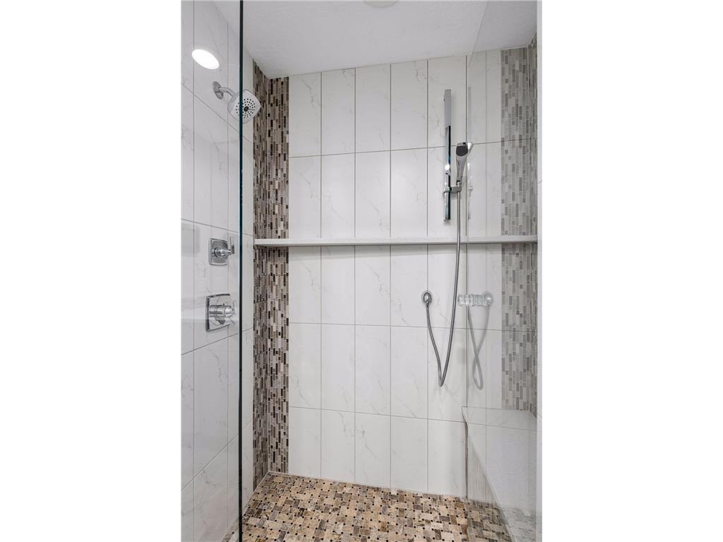 7408 W 83rd Street Bloomington MN 55438 7084393 image25
