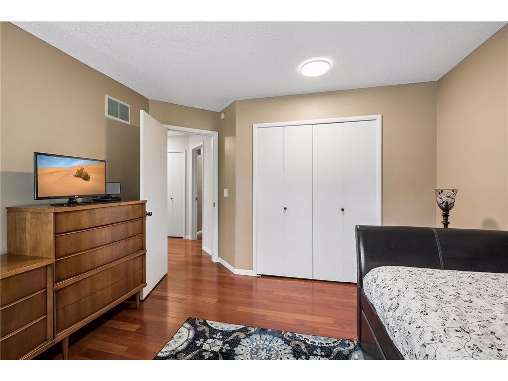 7408 W 83rd Street Bloomington MN 55438 7084393 image30