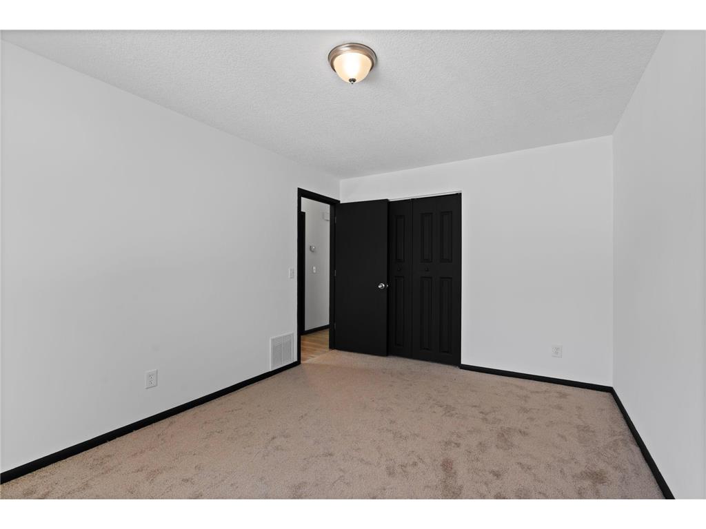 7409 74th Avenue N Brooklyn Park MN 55428 6786901 image15