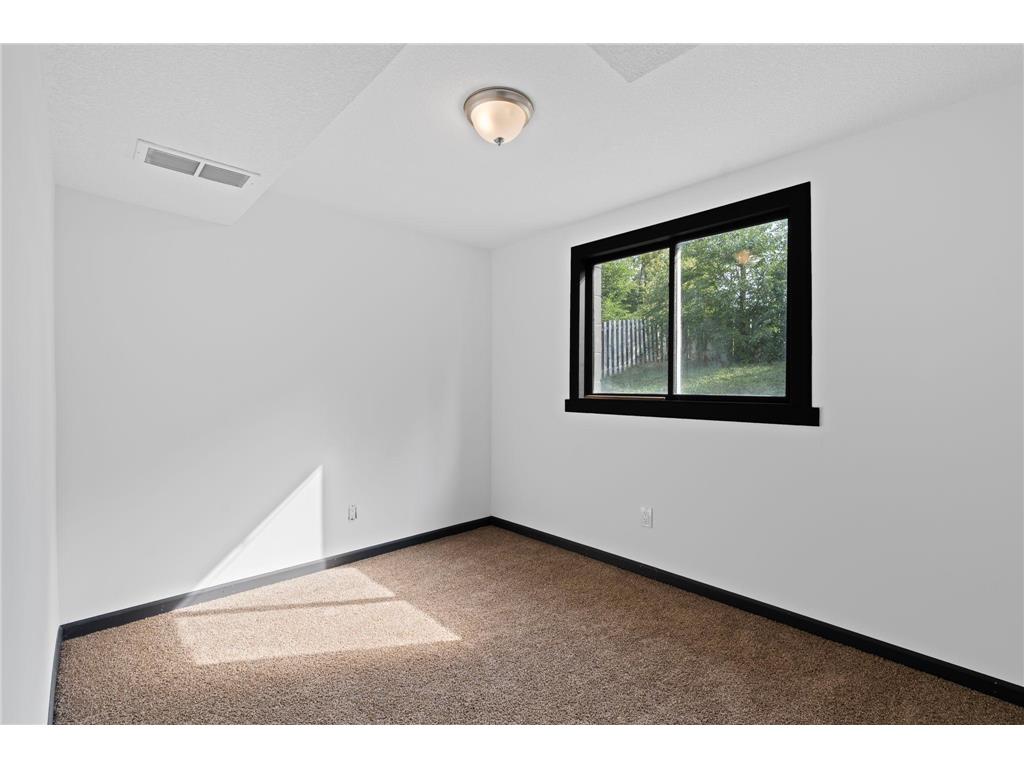 7409 74th Avenue N Brooklyn Park MN 55428 6786901 image22