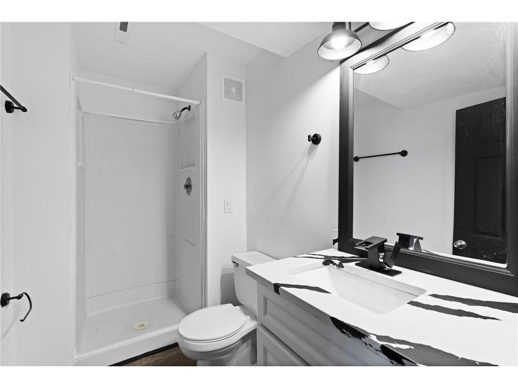 7409 74th Avenue N Brooklyn Park MN 55428 6786901 image26