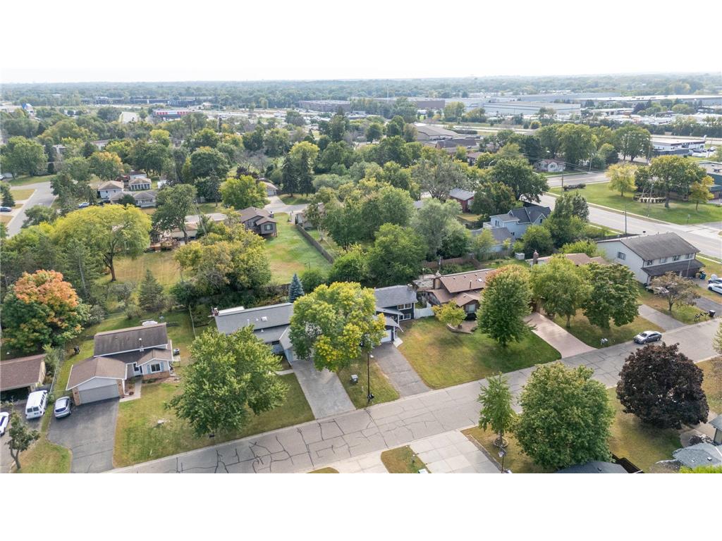 7409 74th Avenue N Brooklyn Park MN 55428 6786901 image31