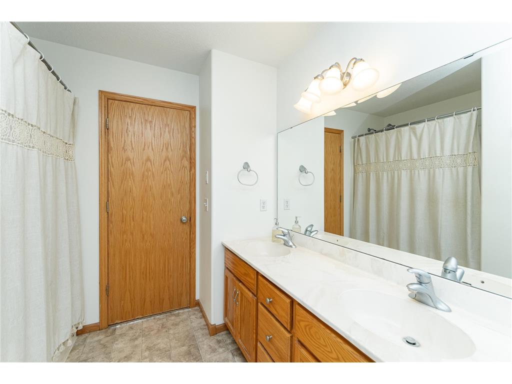 741 Baylee Place SW Pine Island MN 55963 6815098 image21