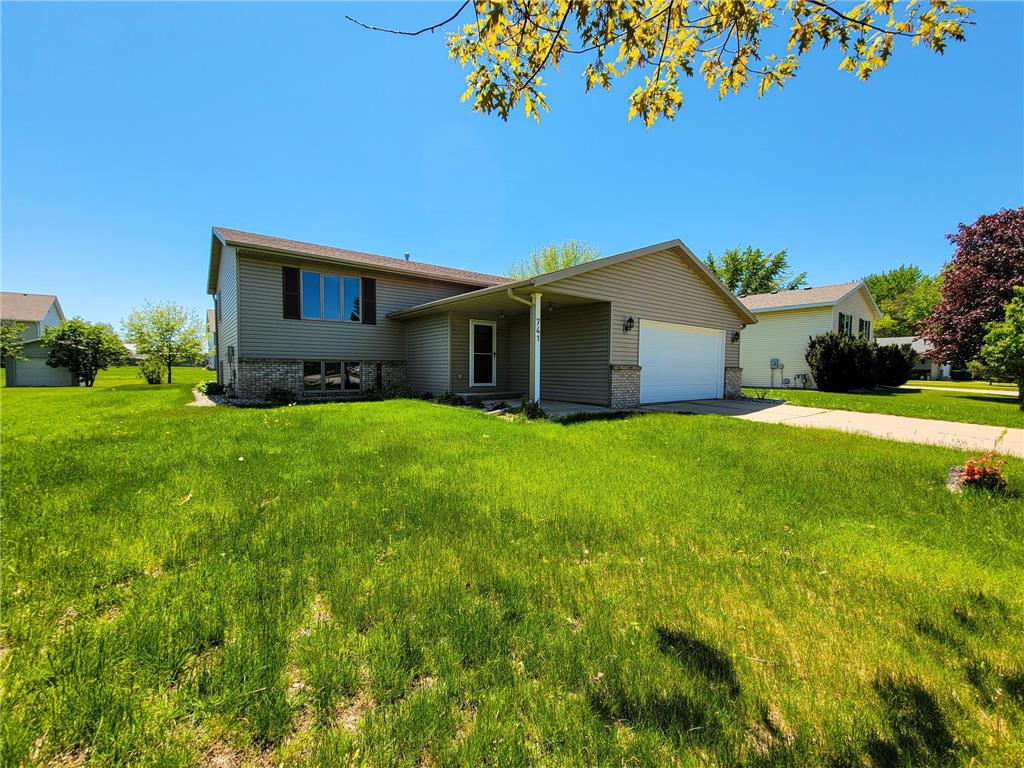 741 E State Street Belle Plaine MN 56011 6537966 image1