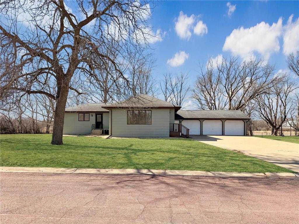 741 Main Street Tracy MN 56175 7014242 image1