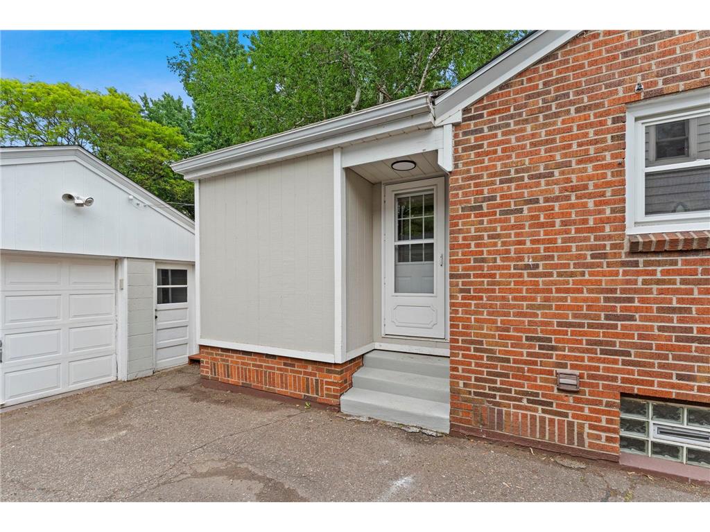 741 Roselawn Avenue E Maplewood MN 55117 7088253 image29