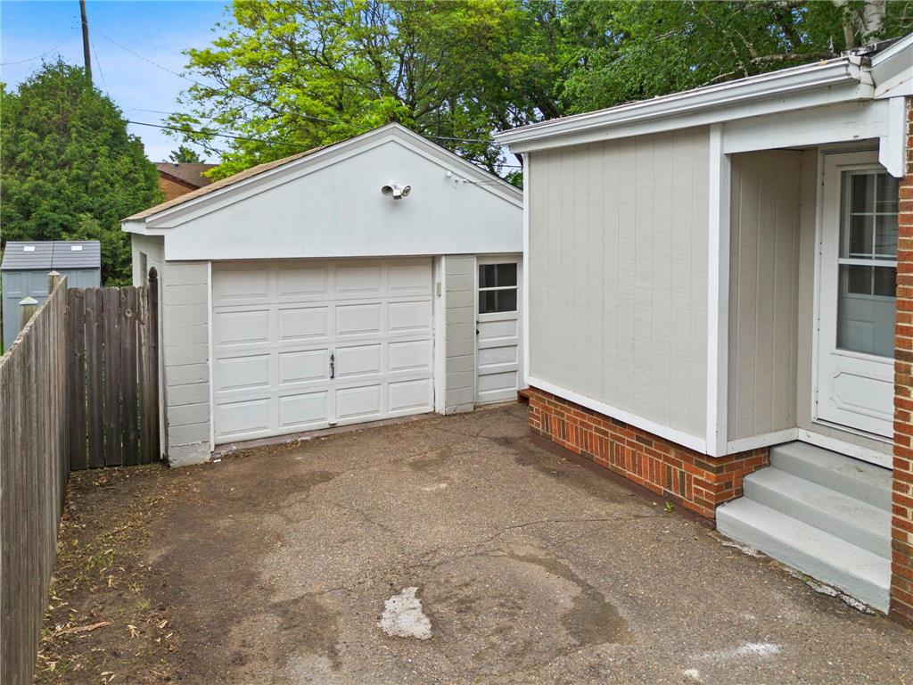 741 Roselawn Avenue E Maplewood MN 55117 7088253 image36