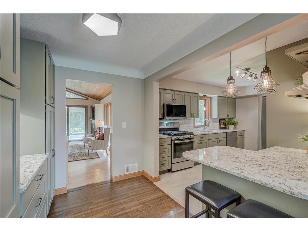 741 Sherren Street W Roseville MN 55113 6729561 image1