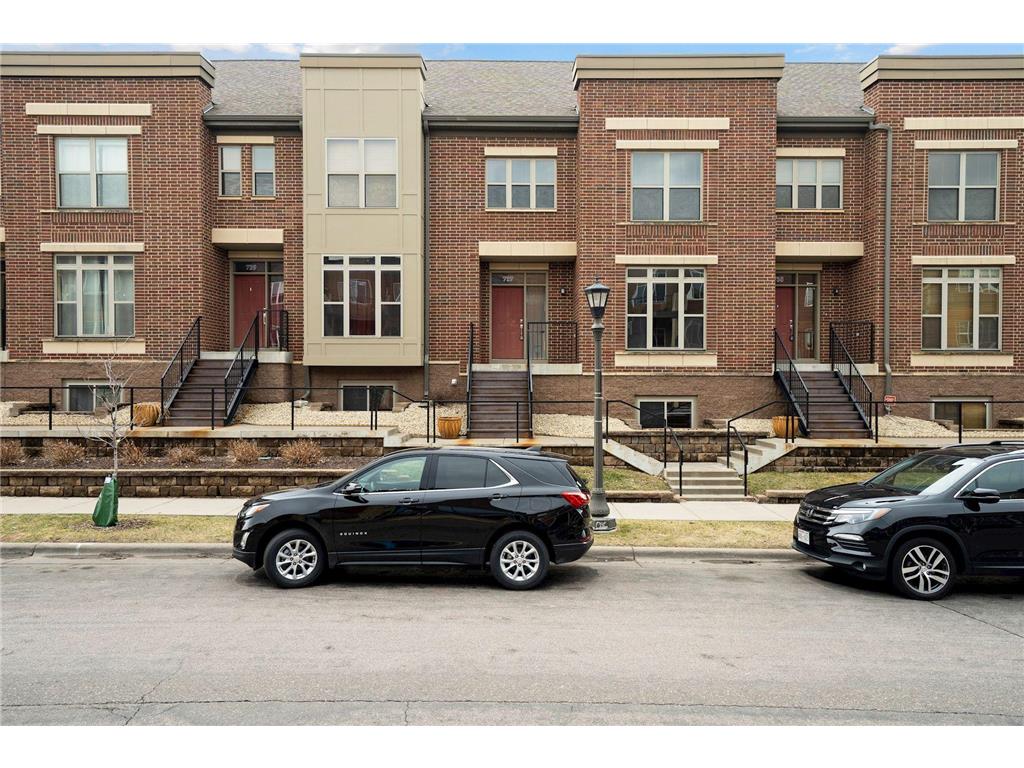 741 Victoria Street S Saint Paul MN 55102 7093924 image16