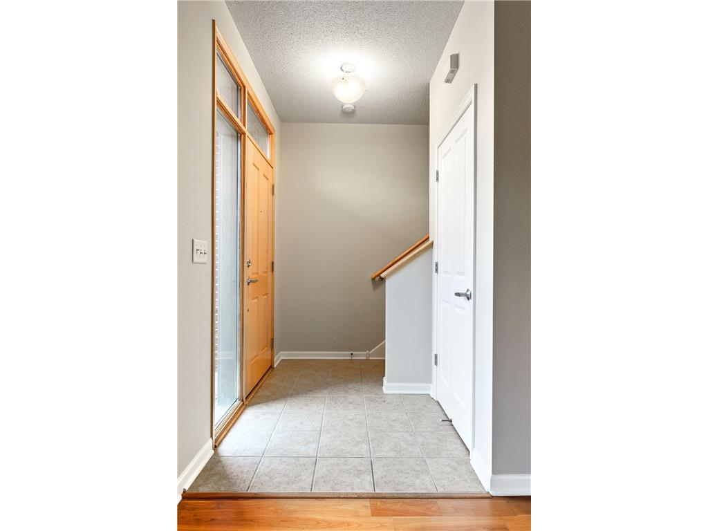 741 Victoria Street S Saint Paul MN 55102 7093924 image7