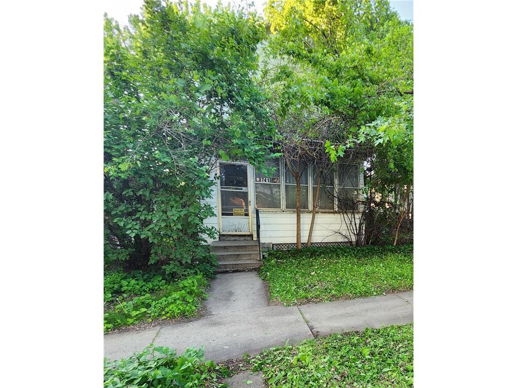 741 Wilson Avenue Saint Paul MN 55106 6420800 image1