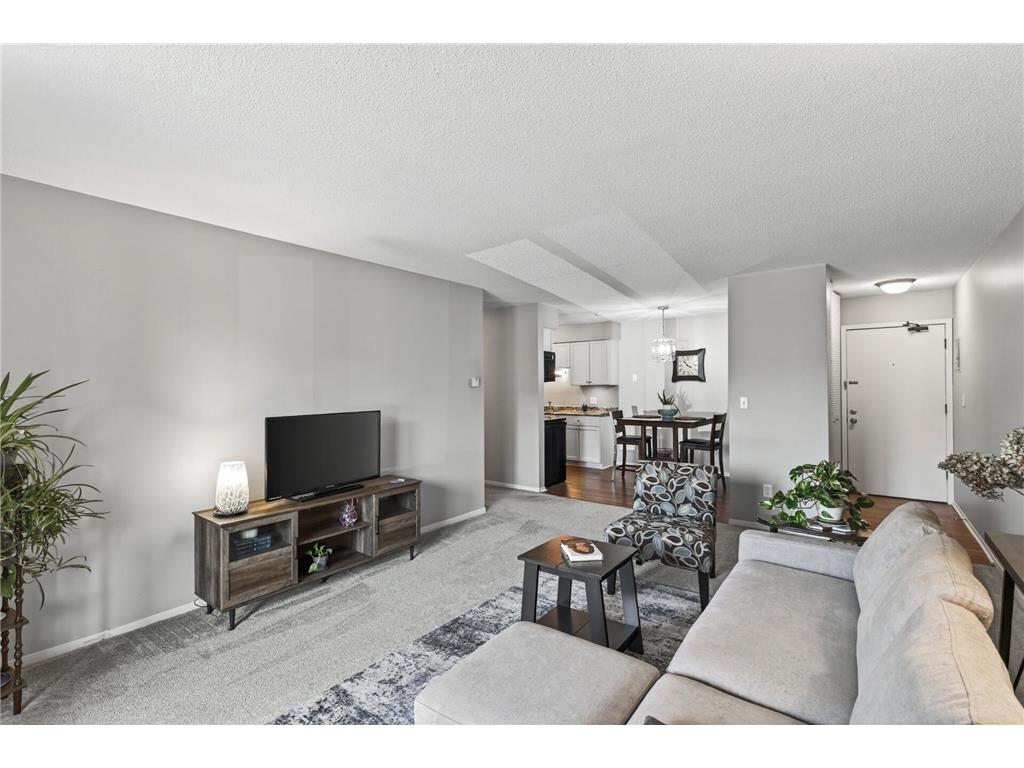 7412 W 22nd Street #104 Saint Louis Park MN 55426 7076933 image10