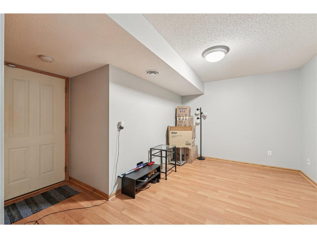 7413 Zane Avenue N Brooklyn Park MN 55443 7045329 image18