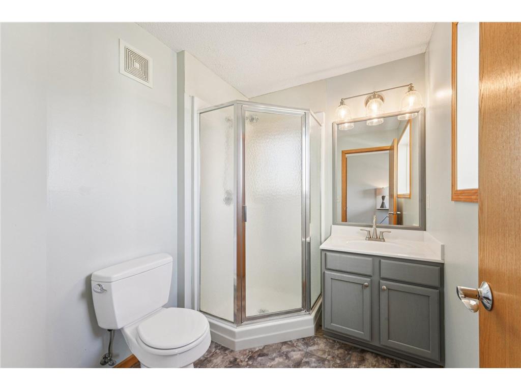 7413 Zane Avenue N Brooklyn Park MN 55443 7045329 image30