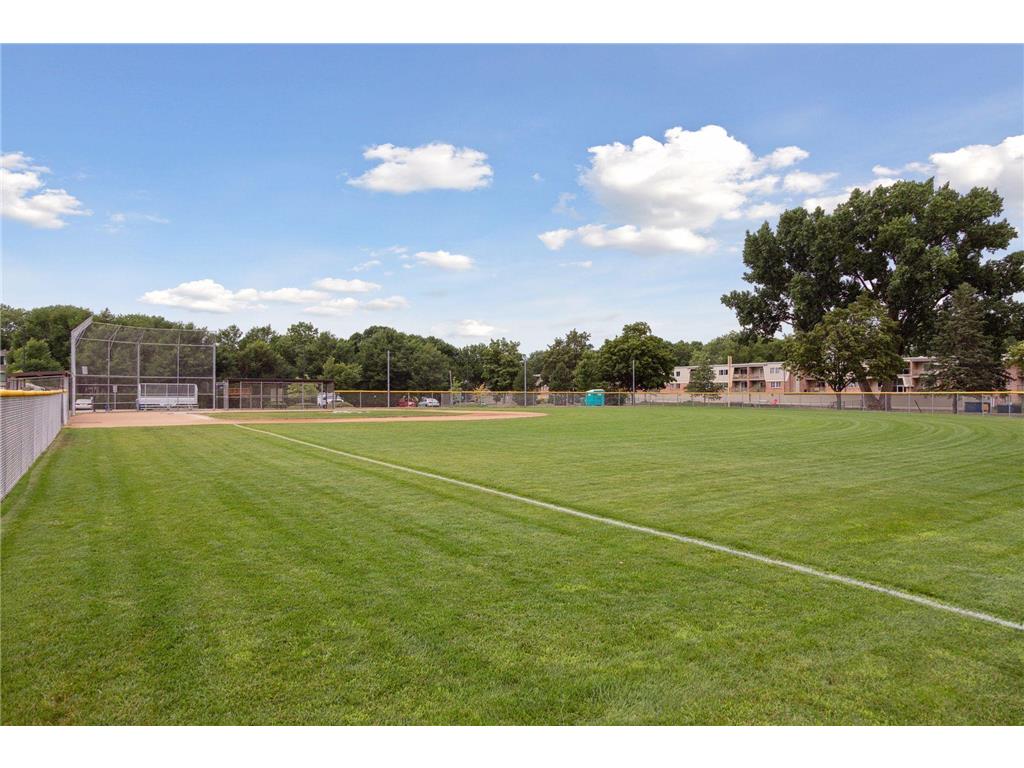 7414 W 22nd Street #212 Saint Louis Park MN 55426 6764679 image32