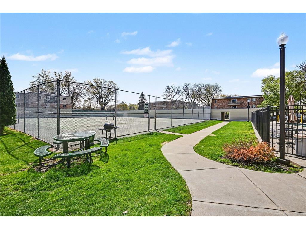 7414 W 22nd Street #312 Saint Louis Park MN 55426 7062897 image23