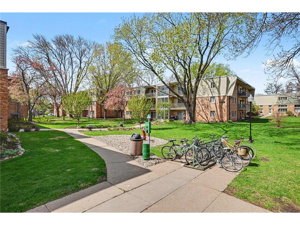 7414 W 22nd Street #312 Saint Louis Park MN 55426 7062897 image24