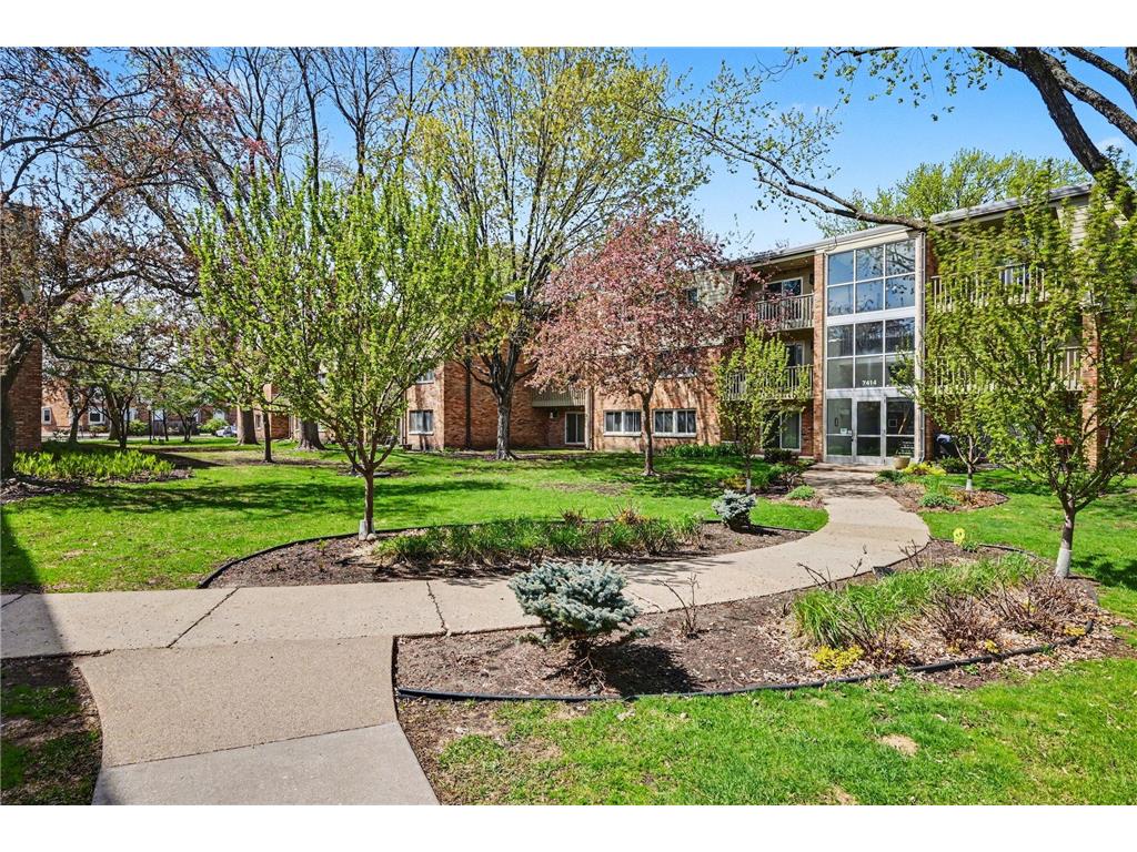 7414 W 22nd Street #312 Saint Louis Park MN 55426 7062897 image25