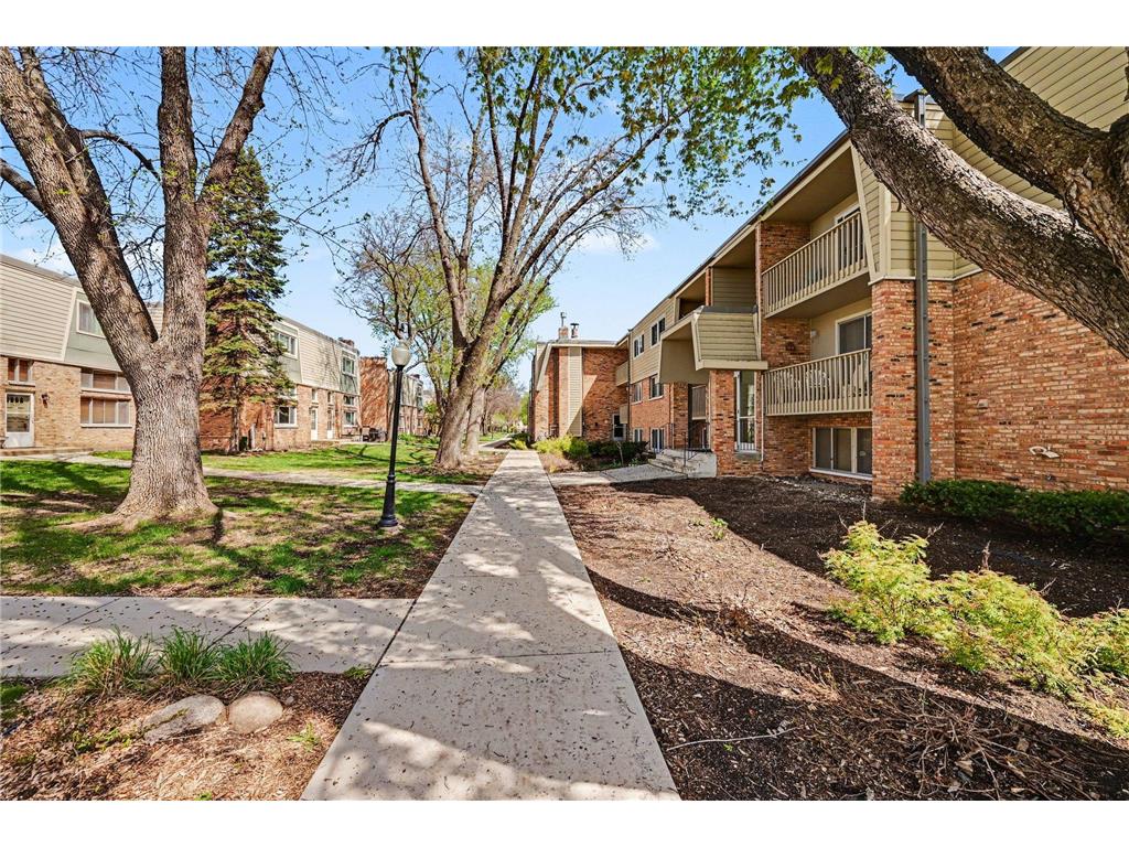7414 W 22nd Street #312 Saint Louis Park MN 55426 7062897 image3