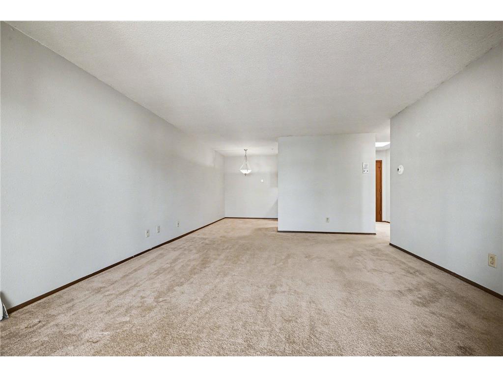 7414 W 22nd Street #312 Saint Louis Park MN 55426 7062897 image9