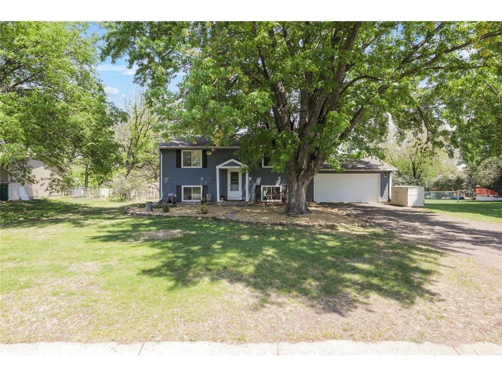 7416 Beard Avenue N Brooklyn Park MN 55443 6712447 image1