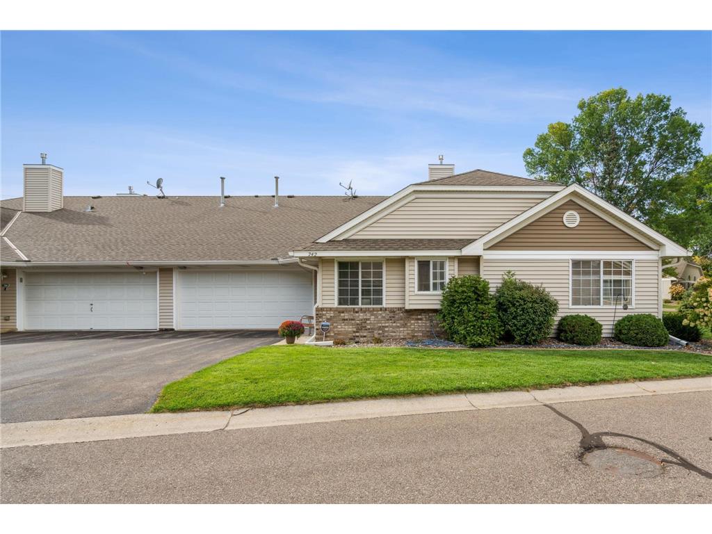 742 85th Ln NW N Coon Rapids MN 55433 6434344 image1