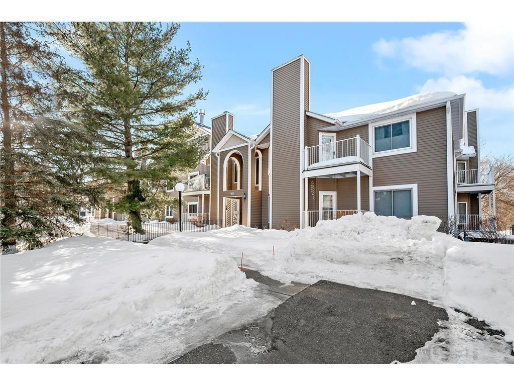 742 County Road F W #1009 Shoreview MN 55126 6361726 image1