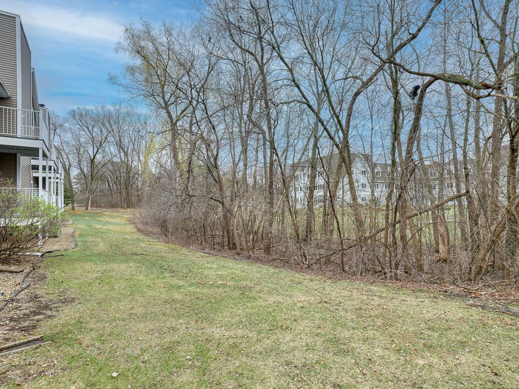 742 County Road F W #D Shoreview MN 55126 7046726 image10