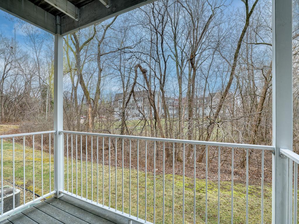 742 County Road F W #D Shoreview MN 55126 7046726 image9