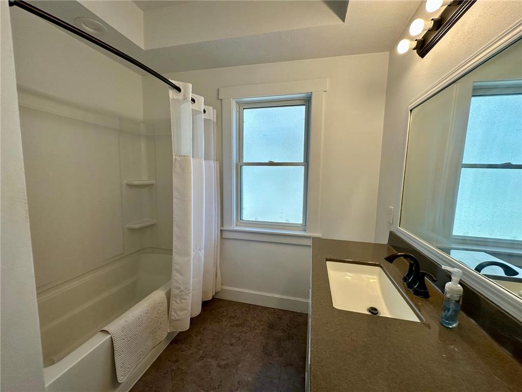 742 N Freeman Avenue Luverne MN 56156 6804686 image12