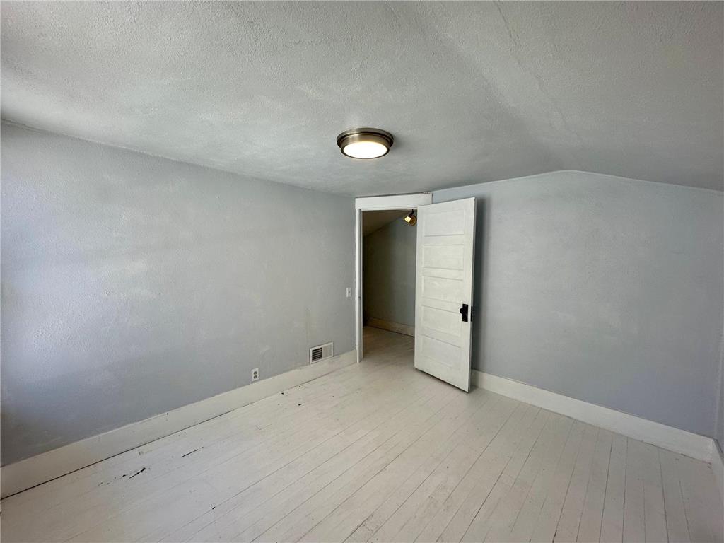 742 N Freeman Avenue Luverne MN 56156 6804686 image20