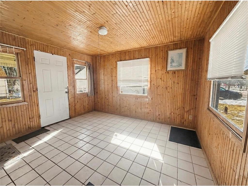 742 Nebraska Avenue E Saint Paul MN 55106 7027785 image12