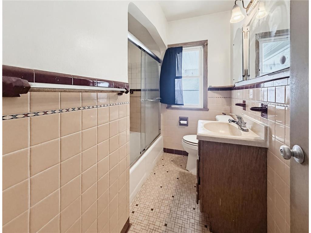 742 Nebraska Avenue E Saint Paul MN 55106 7027785 image16