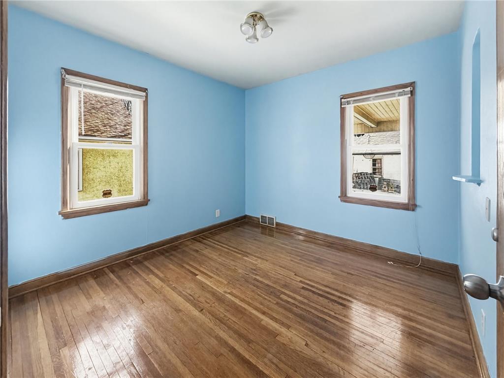 742 Nebraska Avenue E Saint Paul MN 55106 7027785 image6