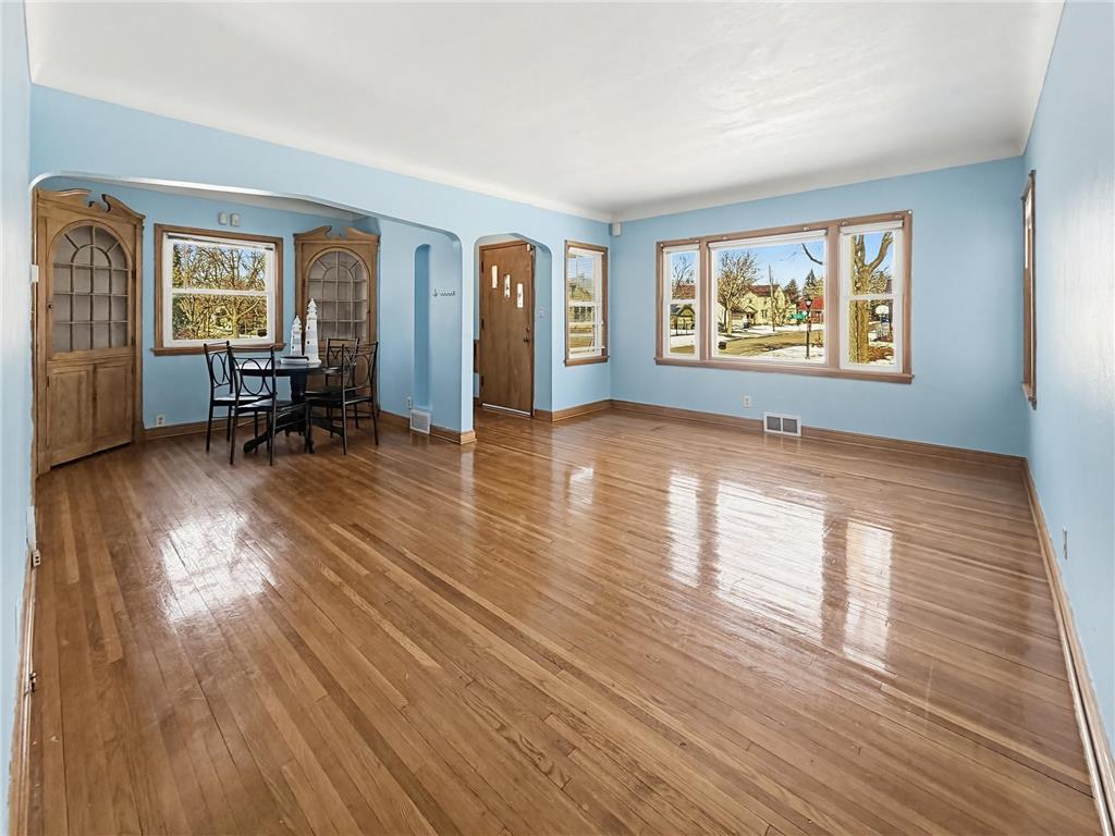 742 Nebraska Avenue E Saint Paul MN 55106 7027785 image7