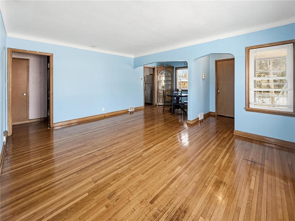 742 Nebraska Avenue E Saint Paul MN 55106 7027785 image8