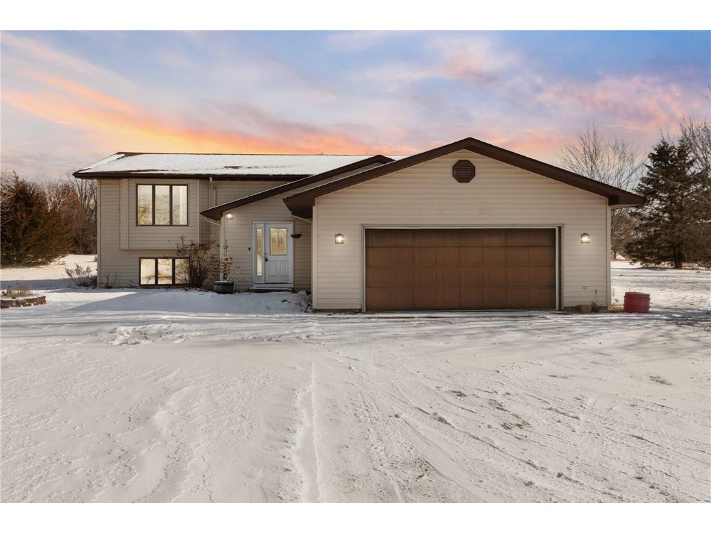 742 Simmon Drive Osceola WI 54020 6677707 image1