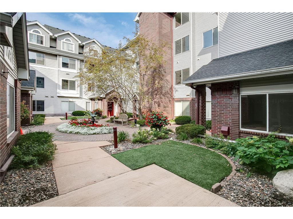7420 Edinborough Way 6103, Edina, MN, 55435 MLS 6428797 Edina Realty