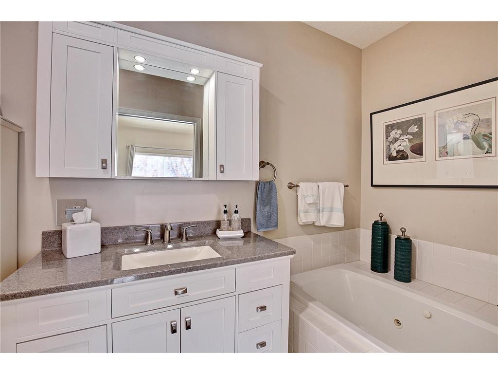 7420 Edinborough Way #6211 Edina MN 55435 7054450 image33