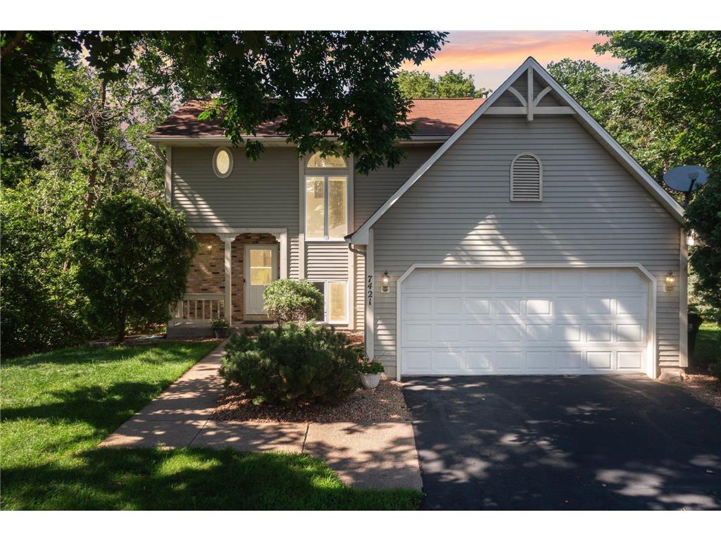 7421 Park View Drive Mounds View MN 55112 6582362 image1