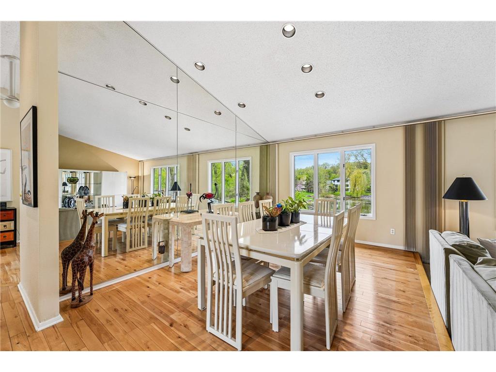 7423 Hyde Park Lane Edina MN 55439 7067402 image12